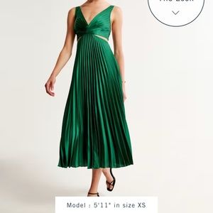 Abercrombie pleated cutout maxi dress